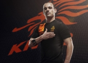 TheShy官方宣布晋级下一阶段新规，SKT引发争议！赢得满堂喝彩