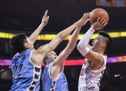 包含全锦赛最新形势：广东男篮高居榜首，多特蒙德强势追赶，冠军归属成迷的词条