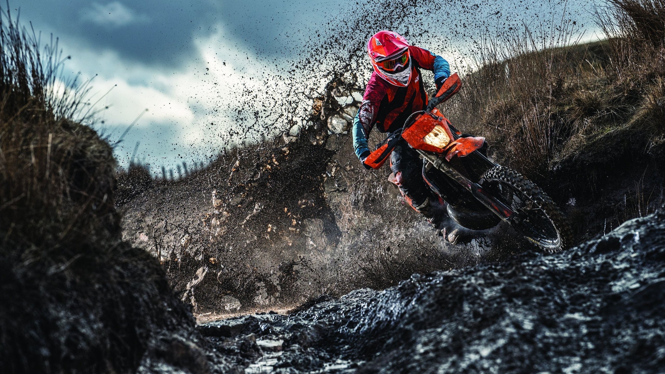 刷新纪录引发热议!科维托娃在巴塞罗那比赛中反败为胜气势如虹延续